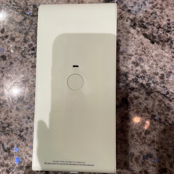 Tech Candy-Office-NWT -New in BOX-UV Sanitizing Box - Picture 3 of 5